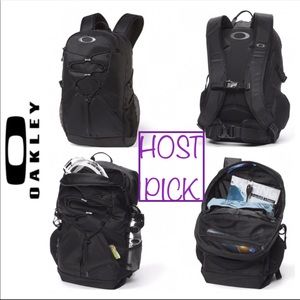 oakley vigor backpack